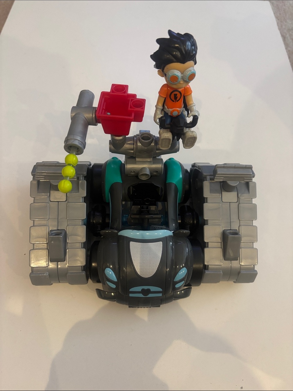 Rusty Rivets - Blaster Tank - Picture 6 of 8